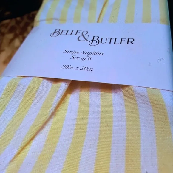 NEW Belle & Butler- 1 New Set of “6” Napkins Lemon & White Stripes.20” x 20” - Picture 2 of 10